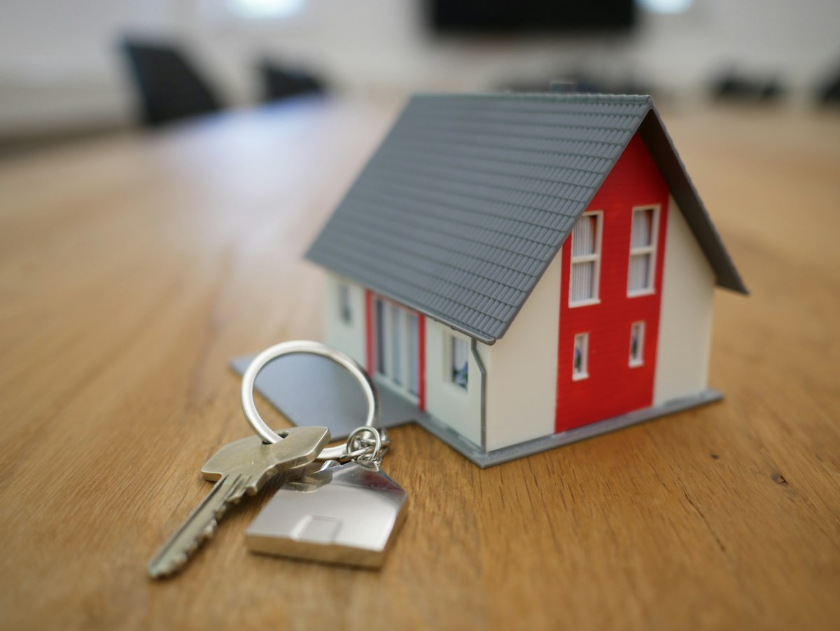 Modern house for conveyancing - SampleConvey